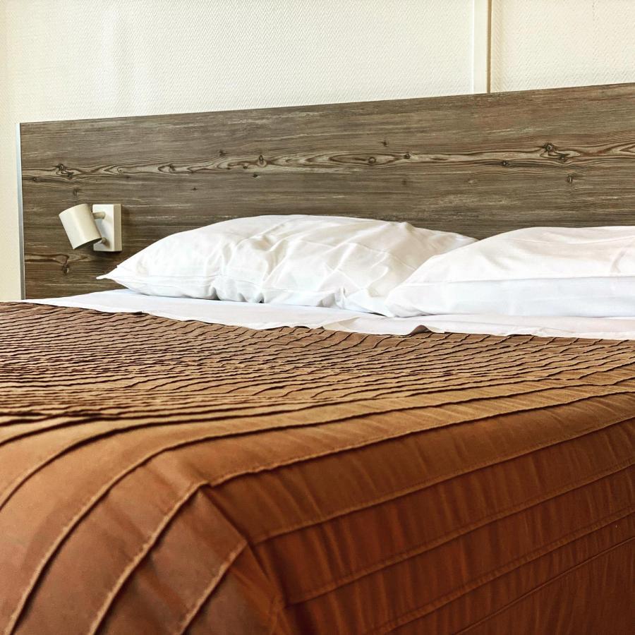 Hotel Le Midi Clermont-Cournon Luaran gambar