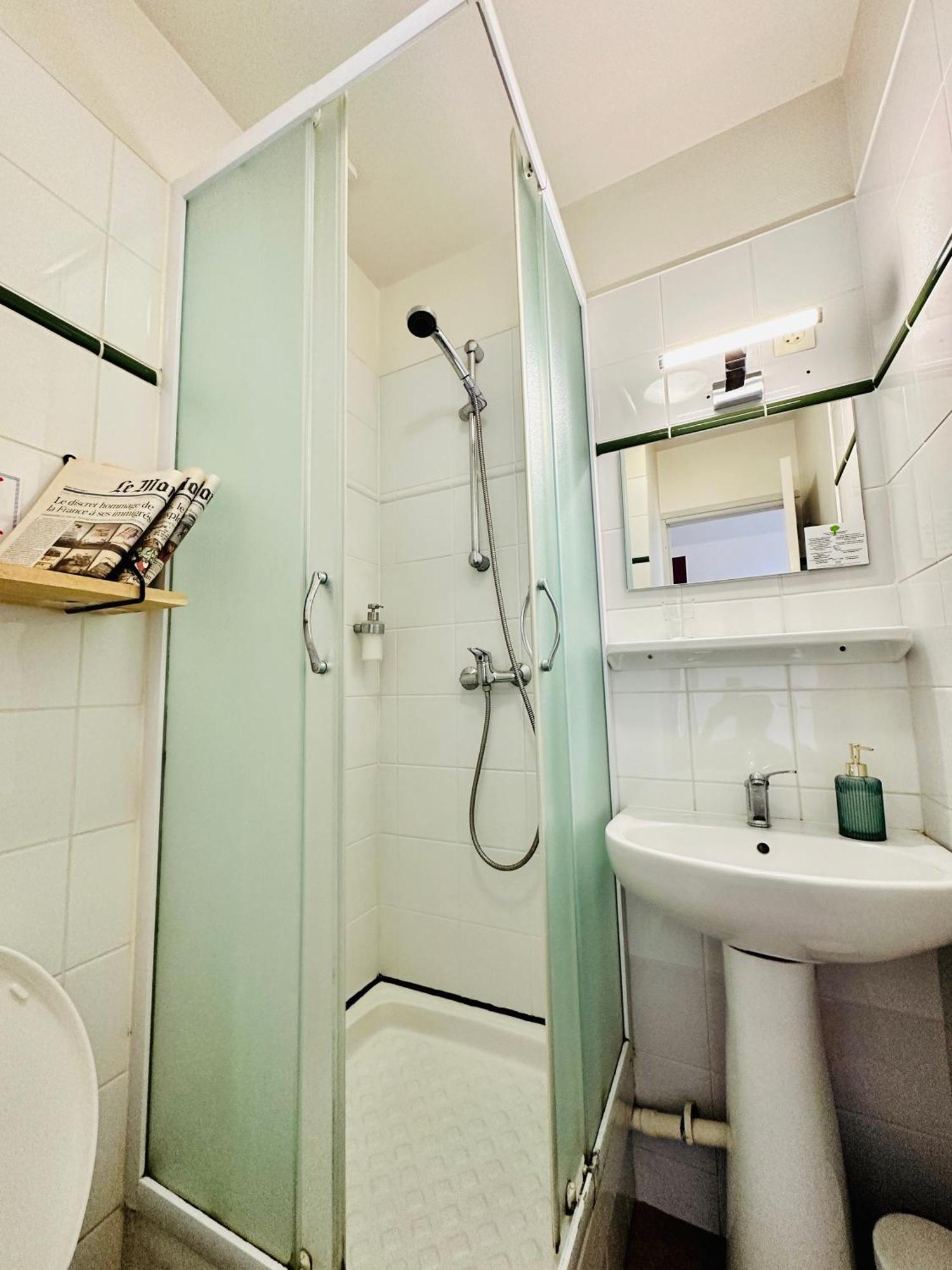 Hotel Le Midi Clermont-Cournon Luaran gambar
